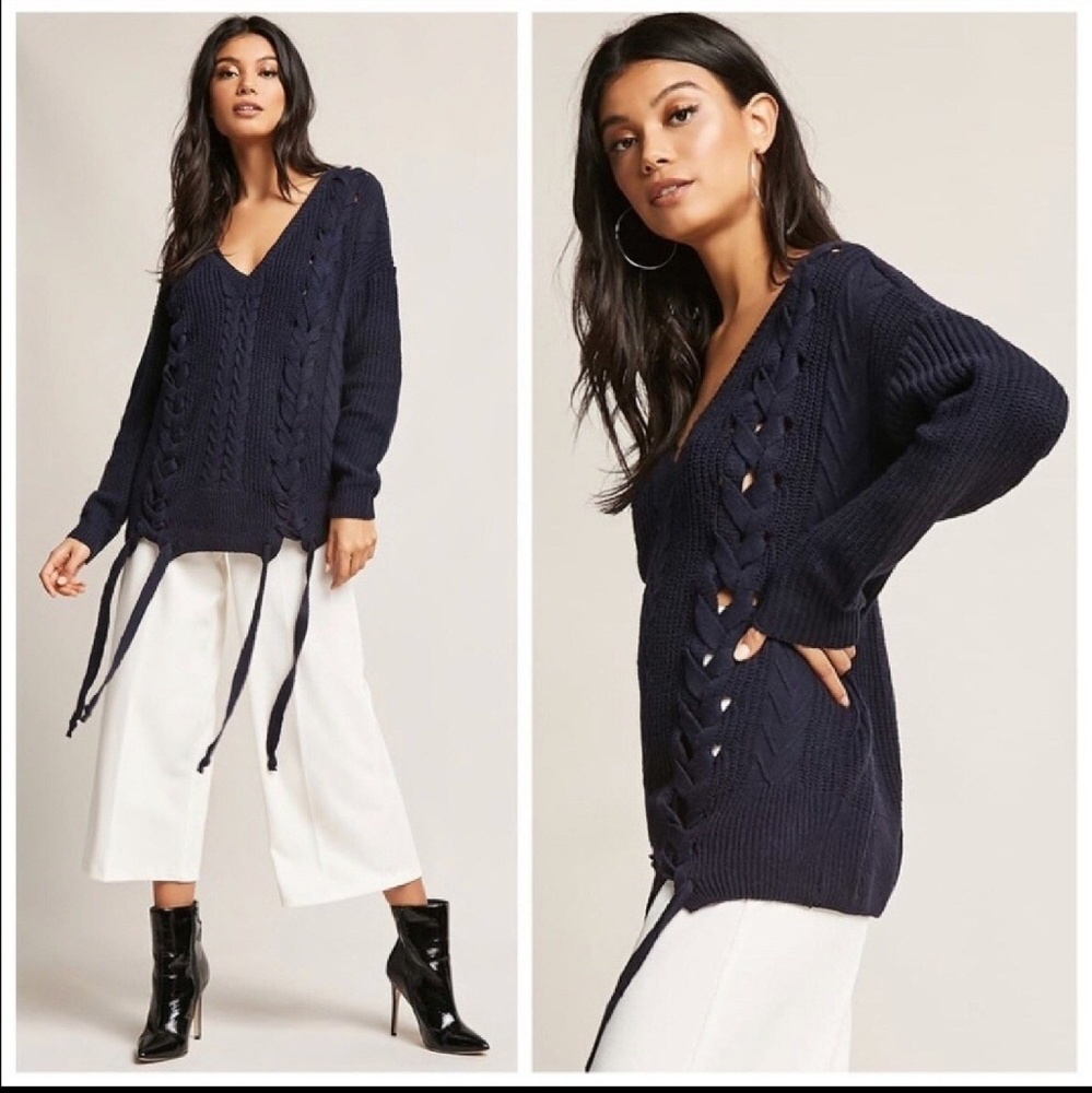ISLA Cable Knit Sweater Longline V Neck Relaxed Fit Laced Sides Navy S & M NWT